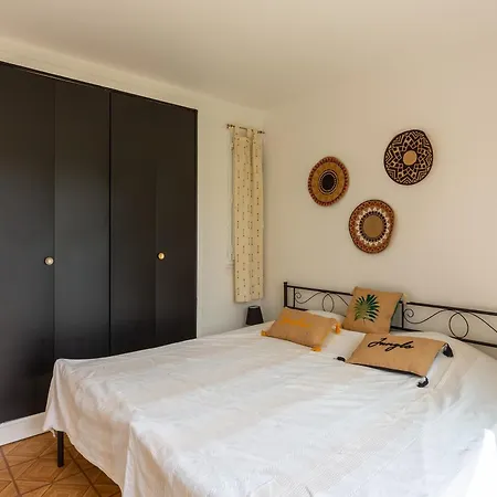 Paris Saclay Rer: Cozy 2br Near Station & Universities Orsay