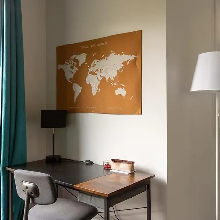 Paris Saclay Rer: Cozy 2br Near Station & Universities Orsay